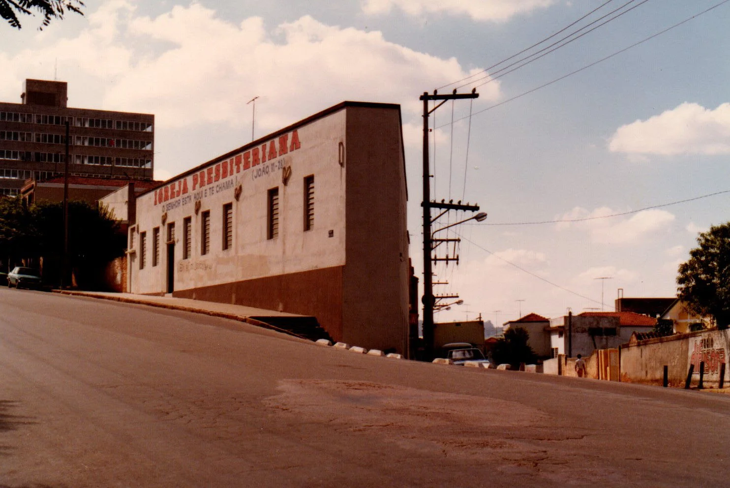 1984-Fachada-I