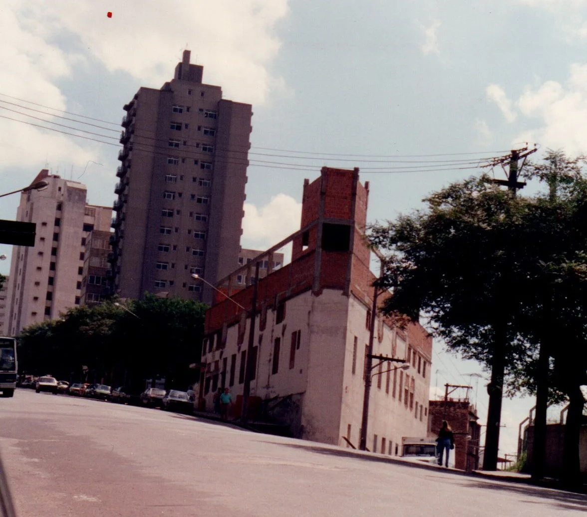 1994-Fachada-IV