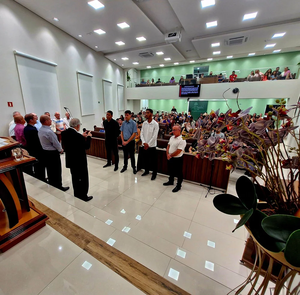 Ordenacao-de-oficiais-diaconos-8