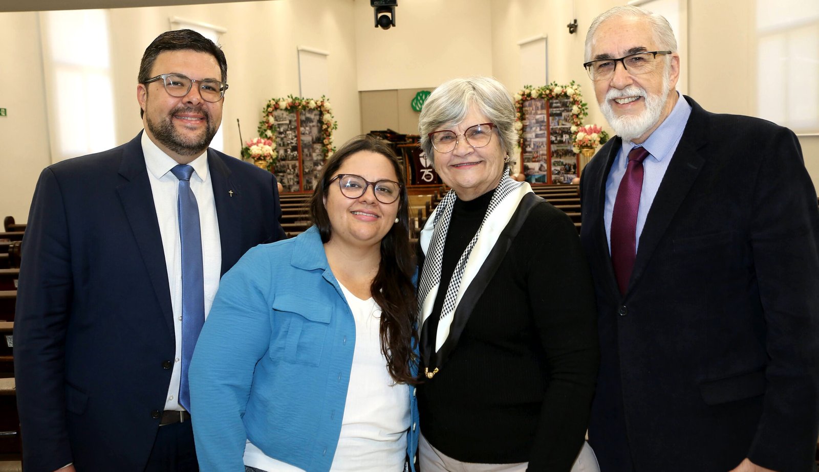 Esquerda pra direita: Rev. Thales e Raquel / D. Ester e Rev. Wilson